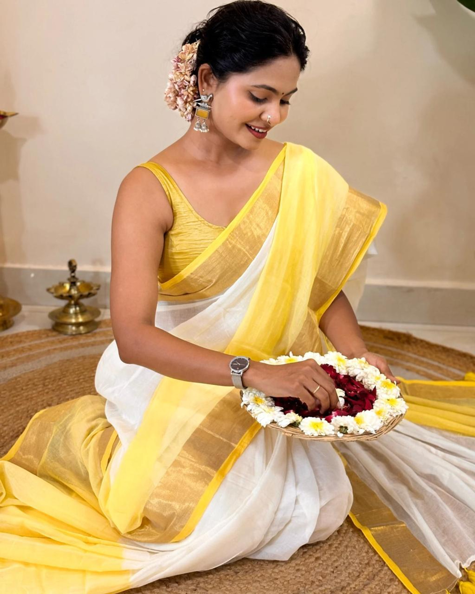 ACHOL Solid/Plain, Striped Handloom Mulmul, Pure Cotton Saree (White, Yellow) - Image 3